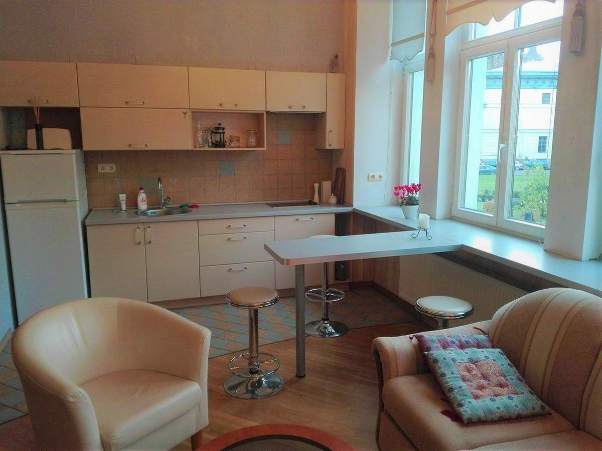 Hotel Evaline Рига Екстериор снимка